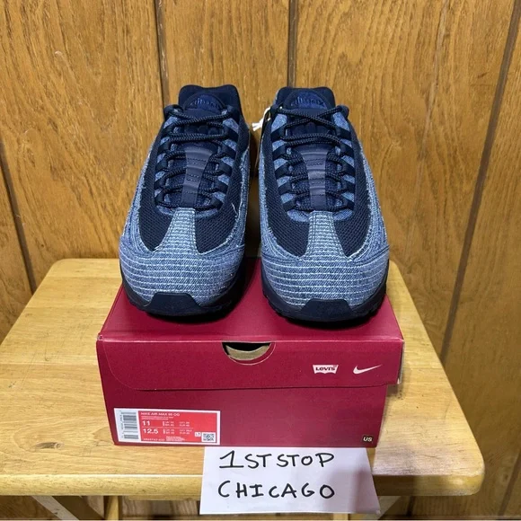 Levi's x Nike Air Max 95 OG Denim Obsidian Navy Blue Size 11 US